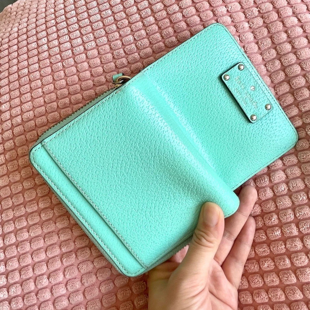 Kate Spade zipper wallet - Picture 7 of 8